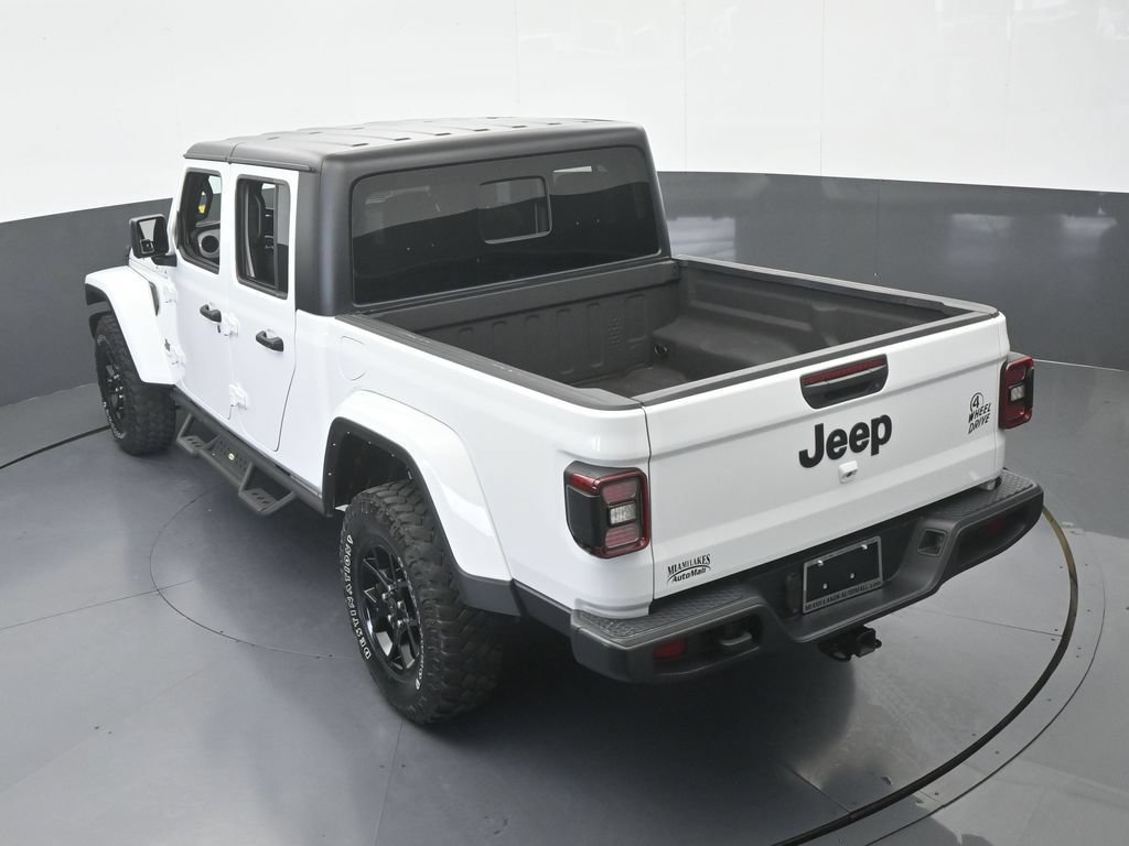 Used 2024 Jeep Gladiator Sport AWD/4WD image 43