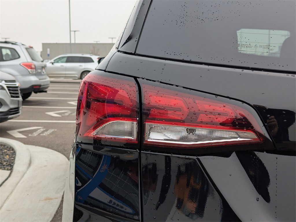 Used 2023 Chevrolet Equinox LT w/ Driver Convenience Package image 42