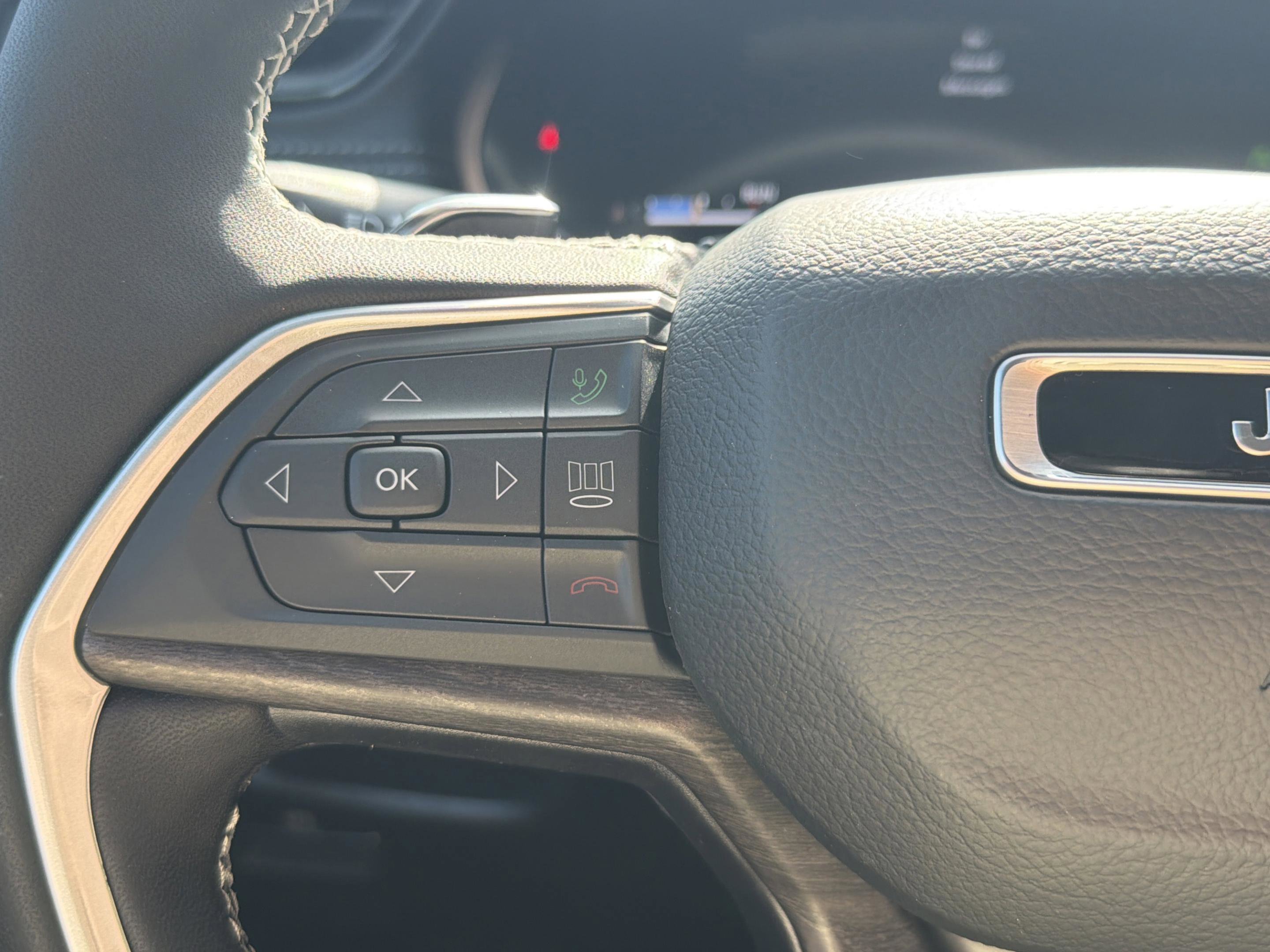 New 2026 Jeep Grand Cherokee L Limited RWD image 12