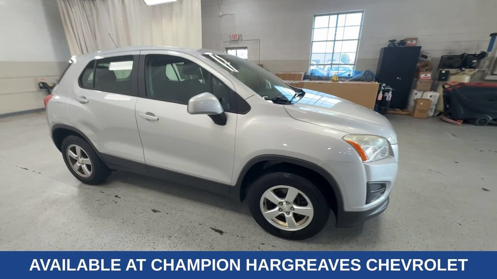 Certified 2016 Chevrolet Trax LS AWD/4WD image 2