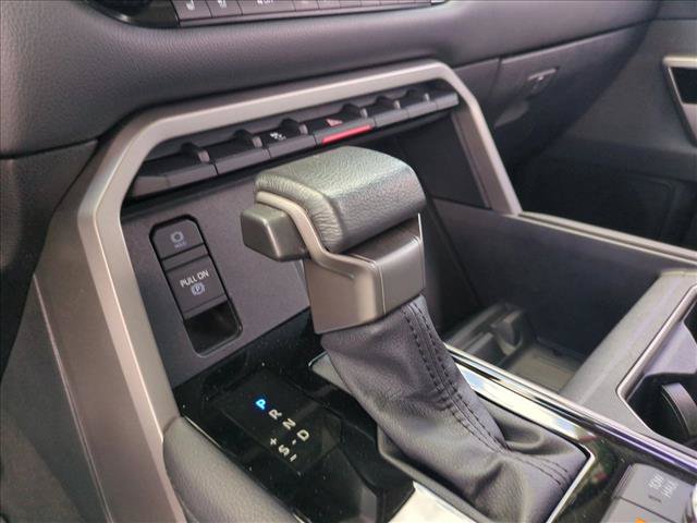 Used 2024 Toyota Tundra Limited AWD/4WD image 12