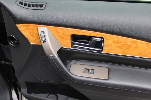 Used 2013 Lincoln MKX AWD image 11