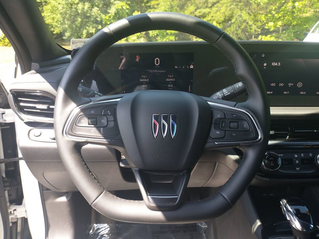 Used 2025 Buick Envista Sport Touring FWD image 17