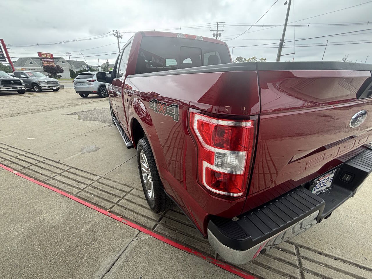 Used 2019 Ford F150 XLT w/ Equipment Group 302A Luxury AWD/4WD image 6