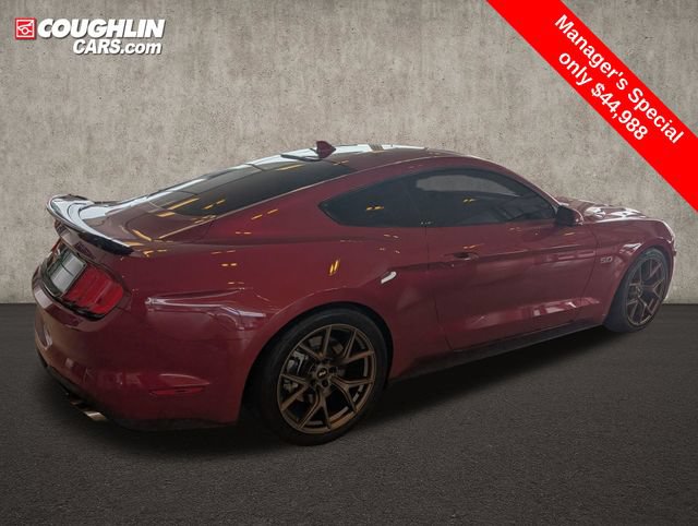 Used 2022 Ford Mustang GT Premium w/ Equipment Group 401A RWD image 9