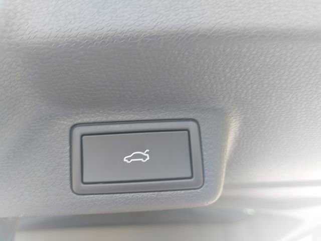 New 2025 Volkswagen ID. Buzz Pro S image 18