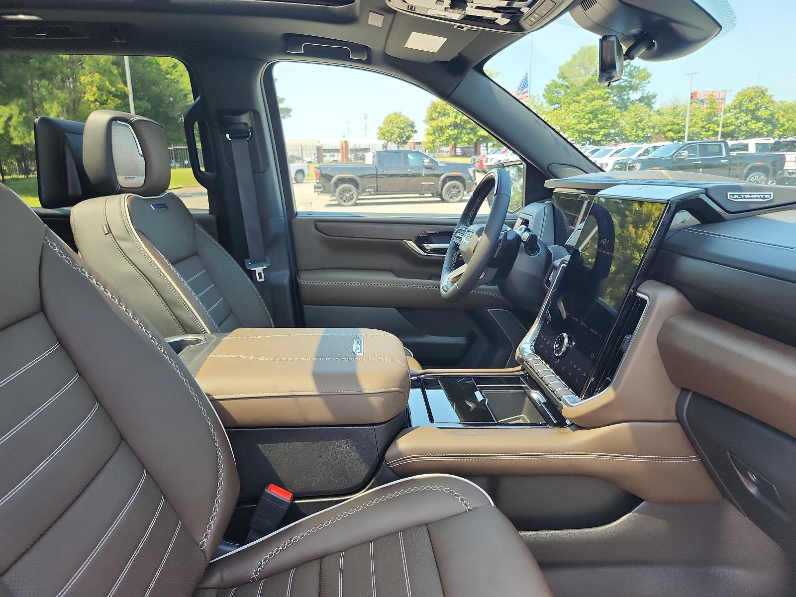 New 2026 GMC Yukon XL Denali Ultimate AWD/4WD image 7