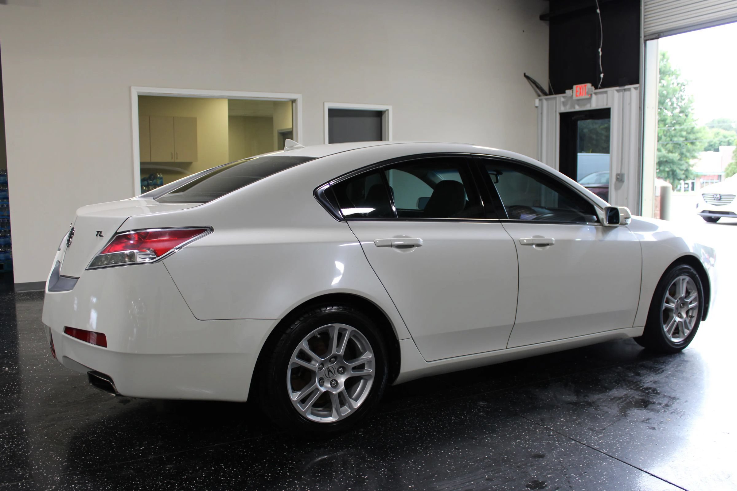 Used 2010 Acura TL FWD image 3