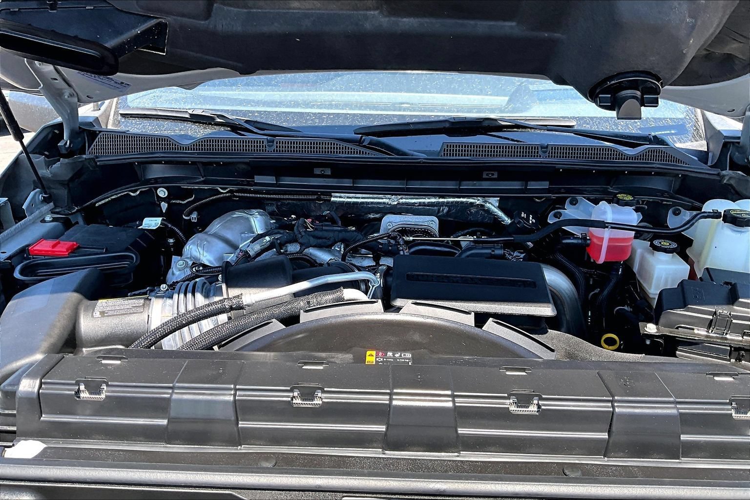 Used 2025 GMC Sierra 2500 AT4 w/ AT4 Premium Plus Package AWD/4WD image 9
