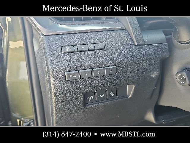 Used 2025 Lexus GX 550 w/ Accessory Package (2T) AWD/4WD image 19