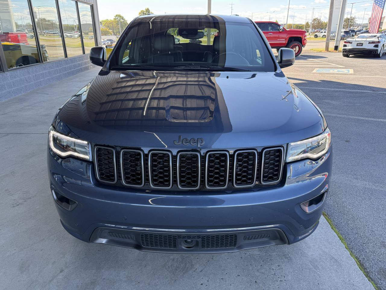 Used 2021 Jeep Grand Cherokee 80th Anniversary w/ Quick Order Package 28K 80th AWD/4WD image 2