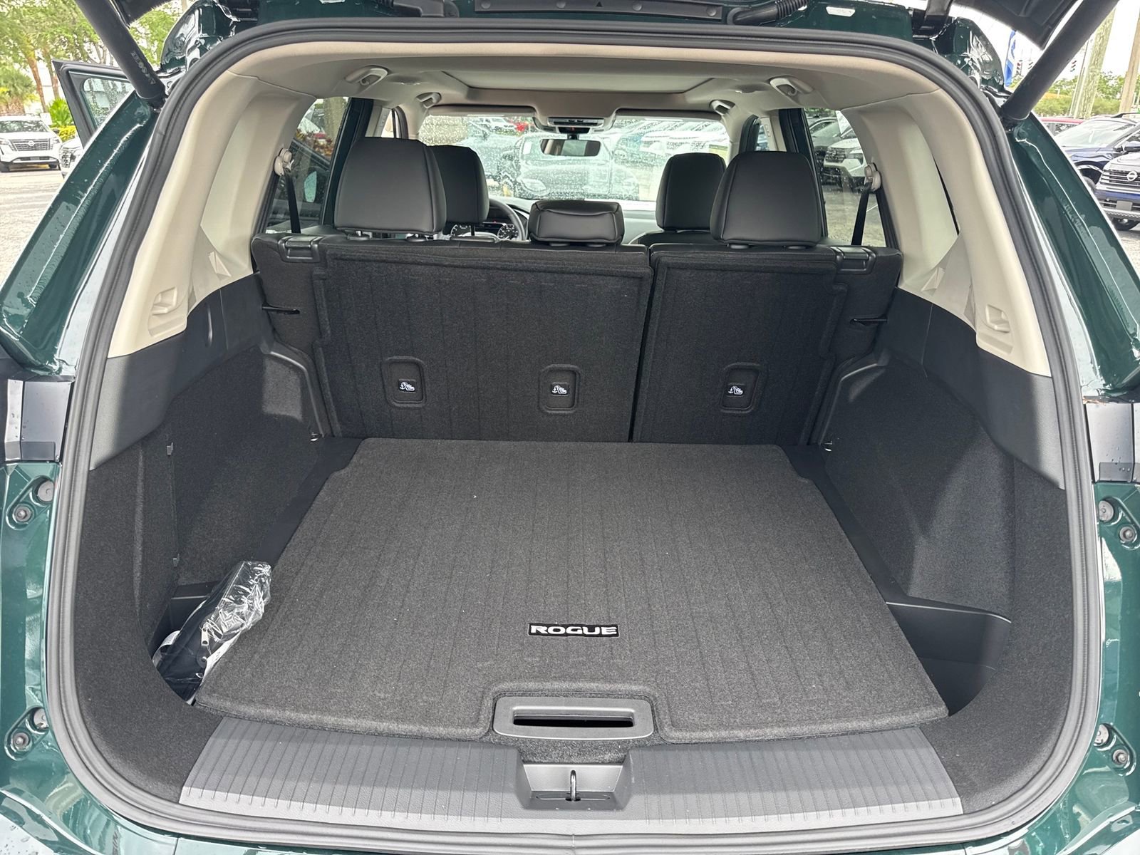New 2026 Nissan Rogue Dark Armor FWD image 38