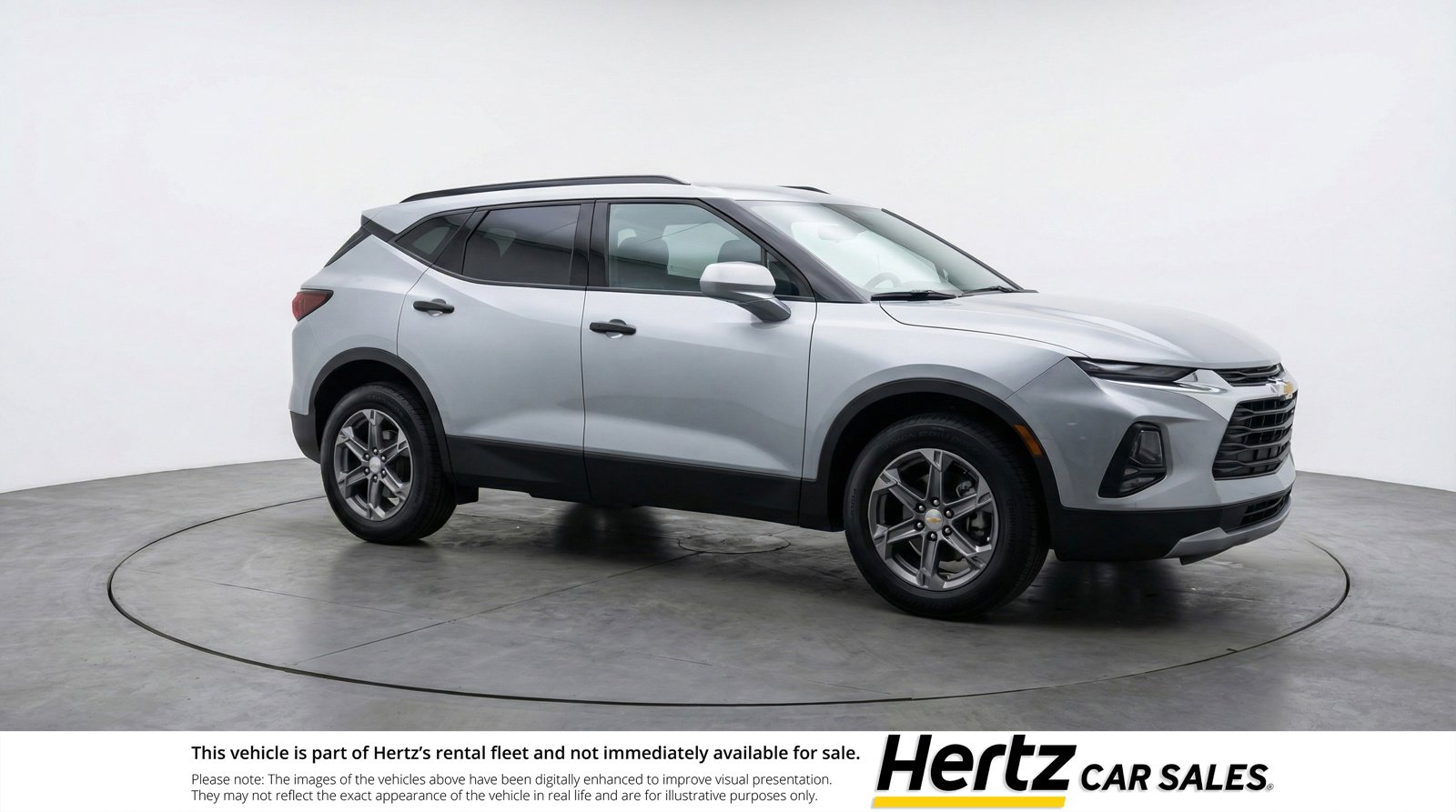 Used 2025 Chevrolet Blazer LT image 1