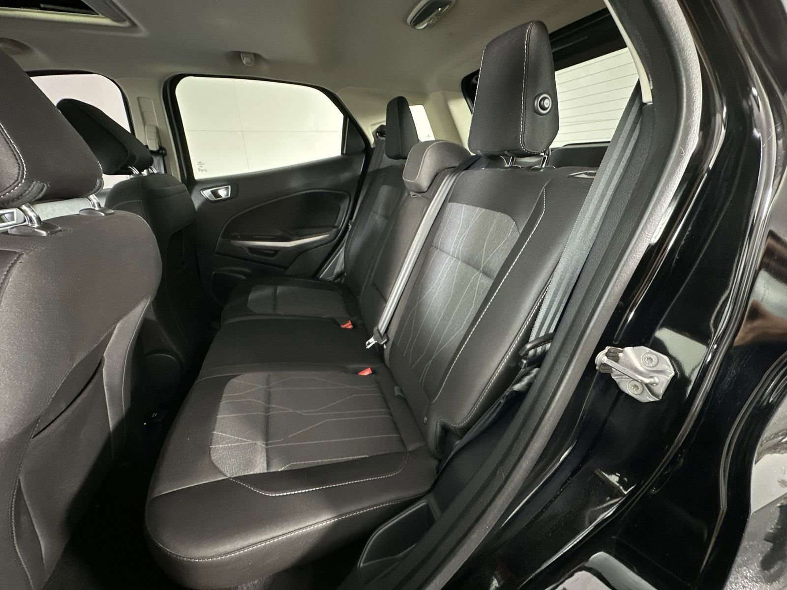 Used 2018 Ford EcoSport SE w/ SE Convenience Package FWD image 23