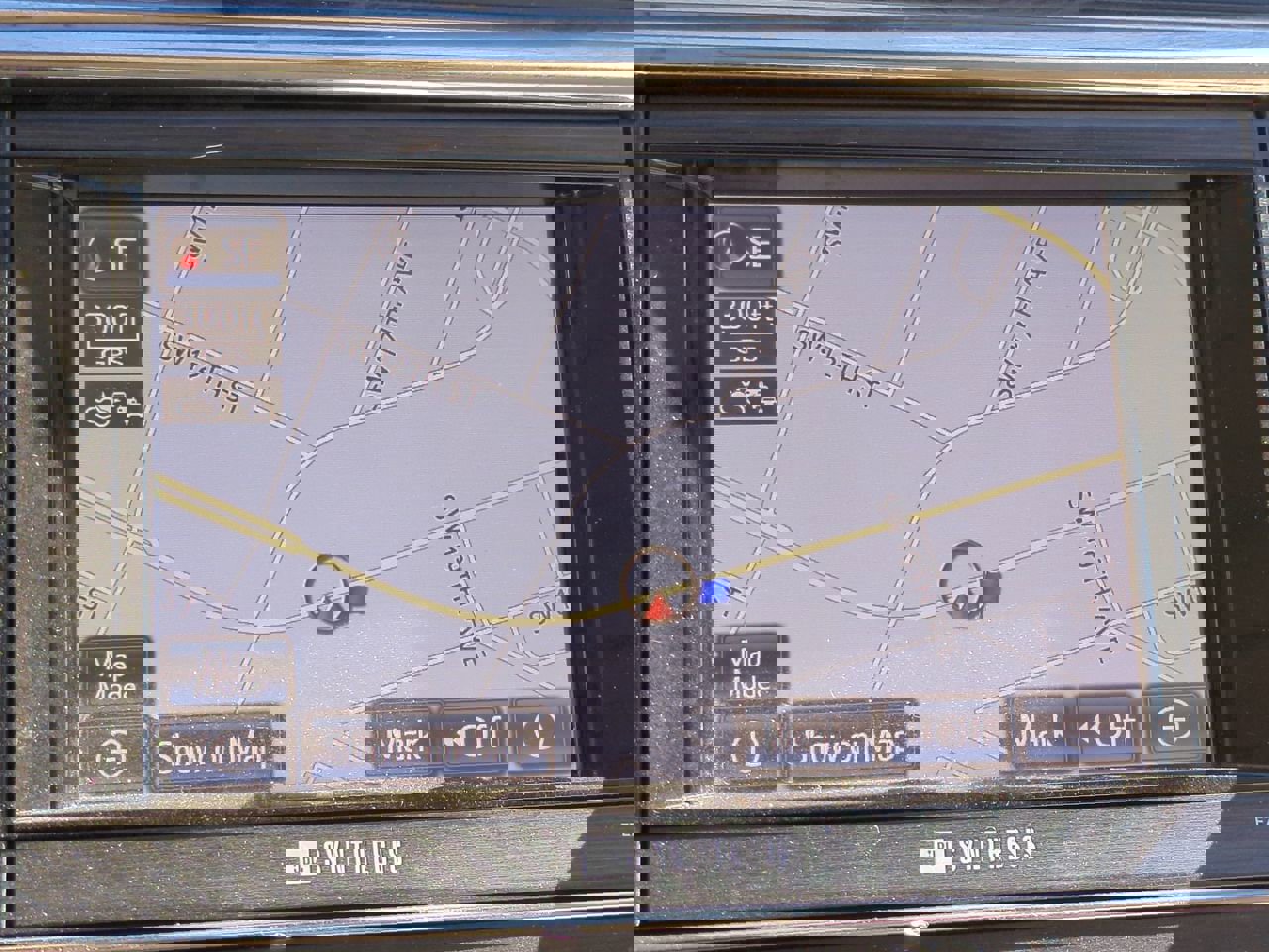 Used 2014 Toyota Avalon Limited image 21