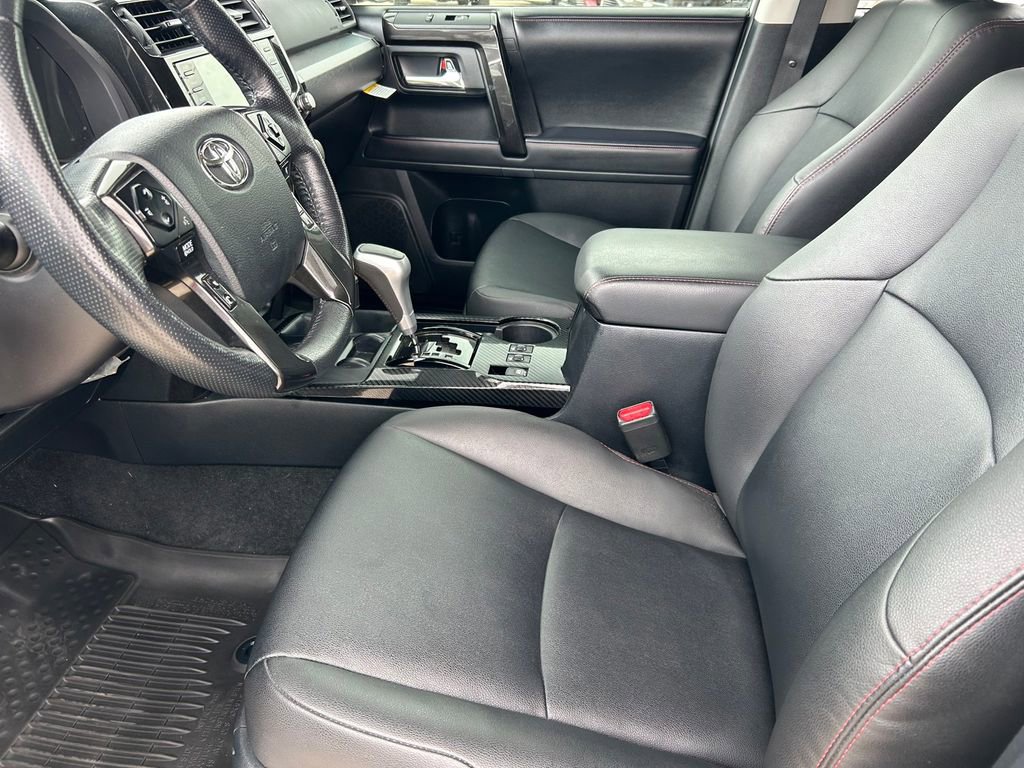 Used 2023 Toyota 4Runner TRD Off-Road Premium AWD/4WD image 11