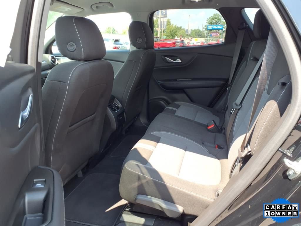 Used 2025 Chevrolet Blazer LT FWD image 12