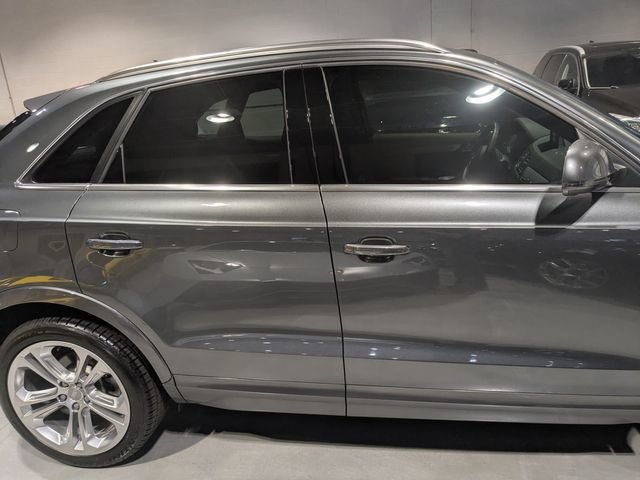 Used 2018 Audi Q3 2.0T Premium Plus w/ Premium Plus Package AWD/4WD image 11