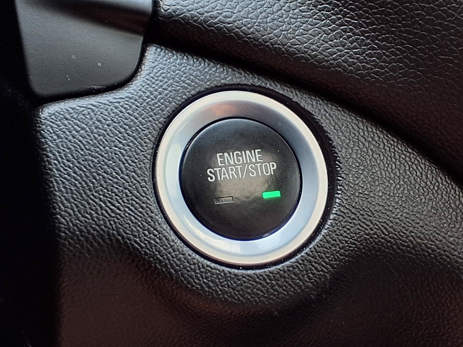 Used 2018 Chevrolet Equinox LT w/ Sun & Infotainment Package FWD image 26