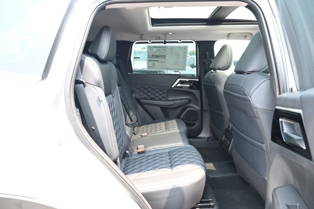 New 2023 Mitsubishi Outlander SEL AWD/4WD image 26