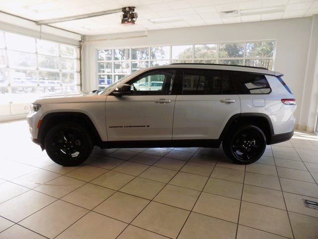 New 2024 Jeep Grand Cherokee L Altitude AWD/4WD image 4