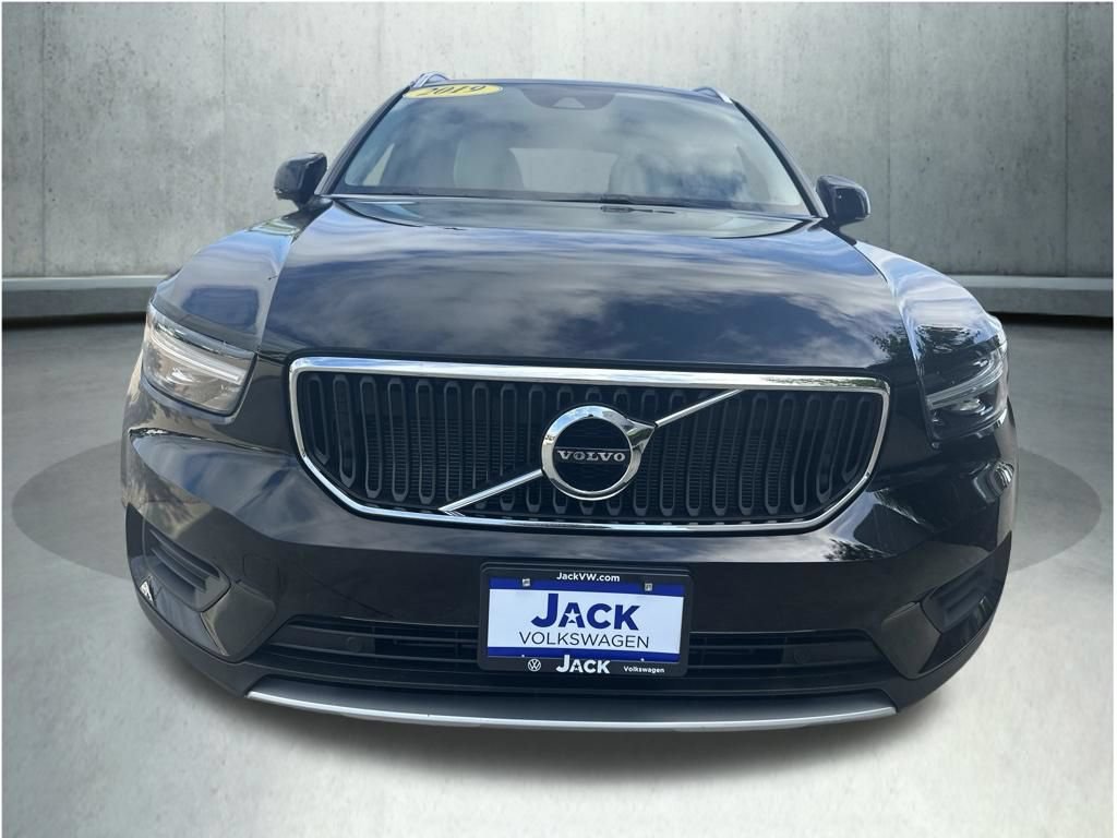 Used 2019 Volvo XC40 T5 Momentum AWD/4WD image 9