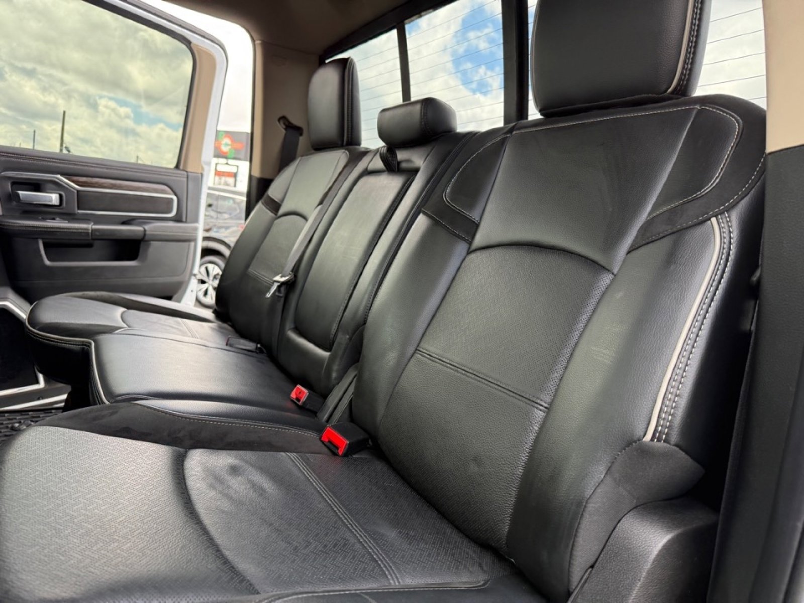 Used 2021 RAM 2500 Laramie AWD/4WD image 30