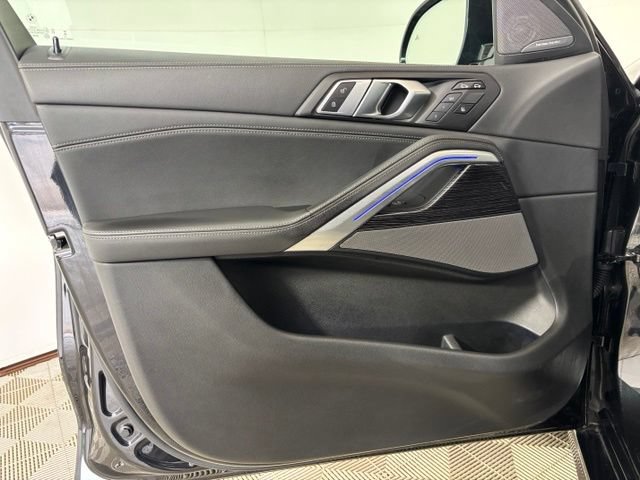 Used 2025 BMW X6 xDrive40i w/ Climate Comfort Package AWD/4WD image 10