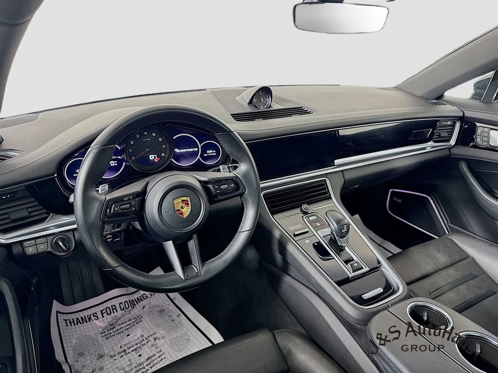 Used 2022 Porsche Panamera Platinum Edition image 29