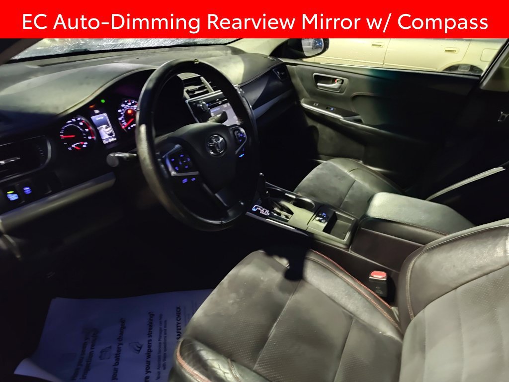 Used 2016 Toyota Camry XSE w/ Moonroof Package FWD image 9