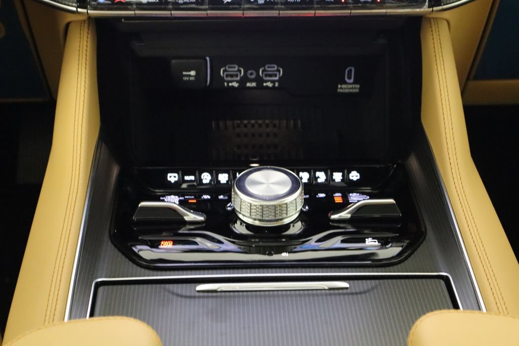 New 2026 Jeep Grand Wagoneer Summit AWD/4WD image 31