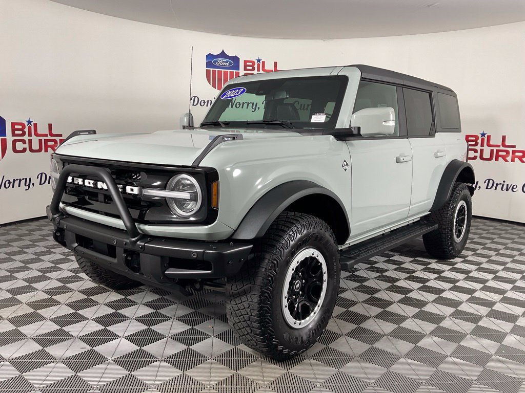 Used 2023 Ford Bronco Outer Banks w/ Sasquatch Package AWD/4WD image 7