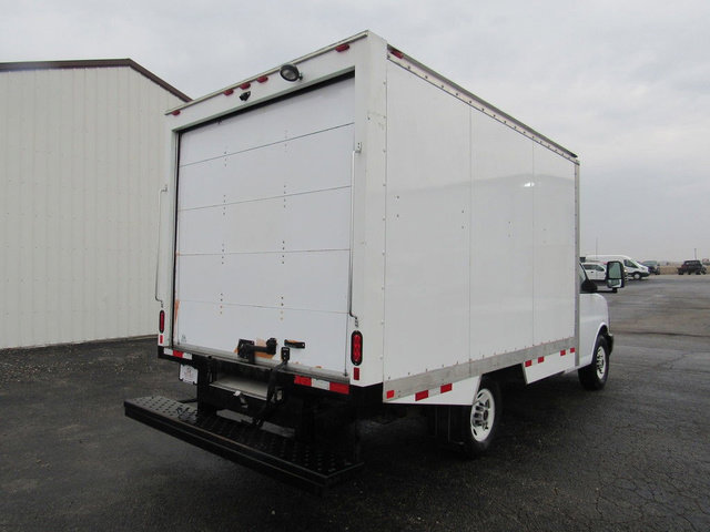 Used 2024 GMC Savana 3500 w/ Power Convenience Package image 3