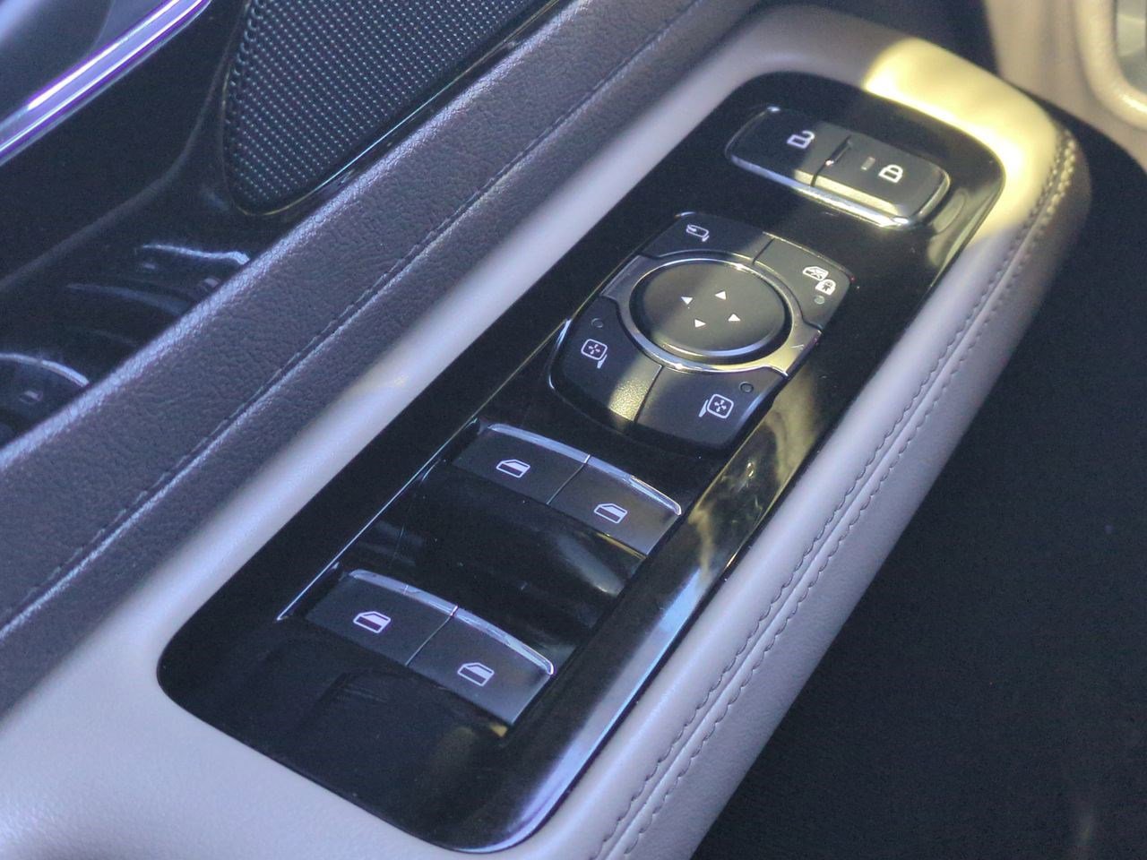 Used 2020 Lincoln Aviator Reserve w/ Elements Package Plus image 24