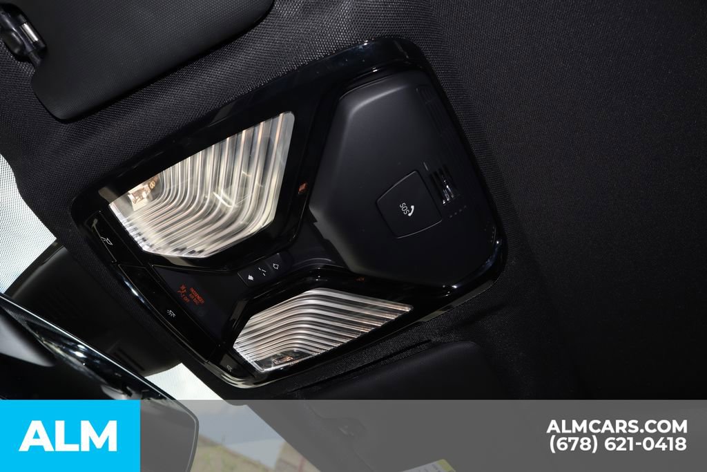 Used 2025 BMW 330i Sedan image 33