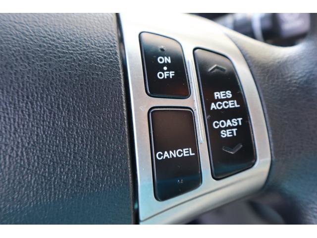 Used 2010 Hyundai Elantra GLS FWD image 12