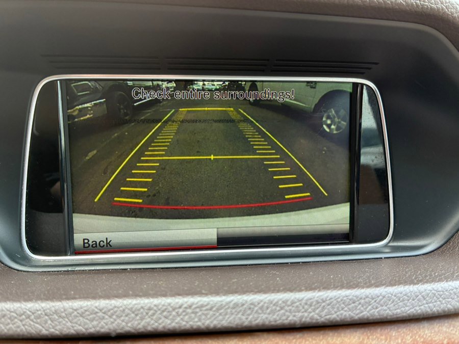 Used 2014 Mercedes-Benz E 350 4MATIC Sedan image 21