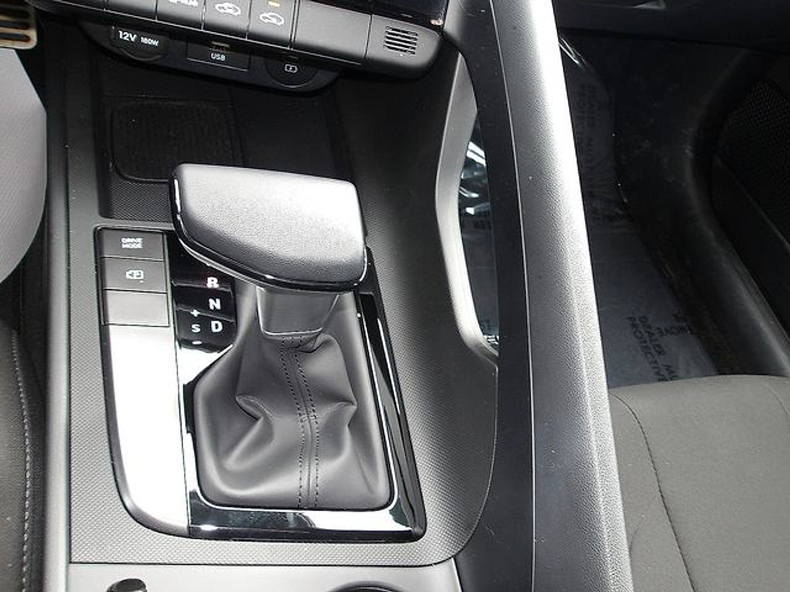 Used 2025 Hyundai Elantra Sport FWD image 22