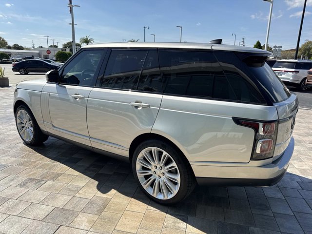 Used 2021 Land Rover Range Rover image 4