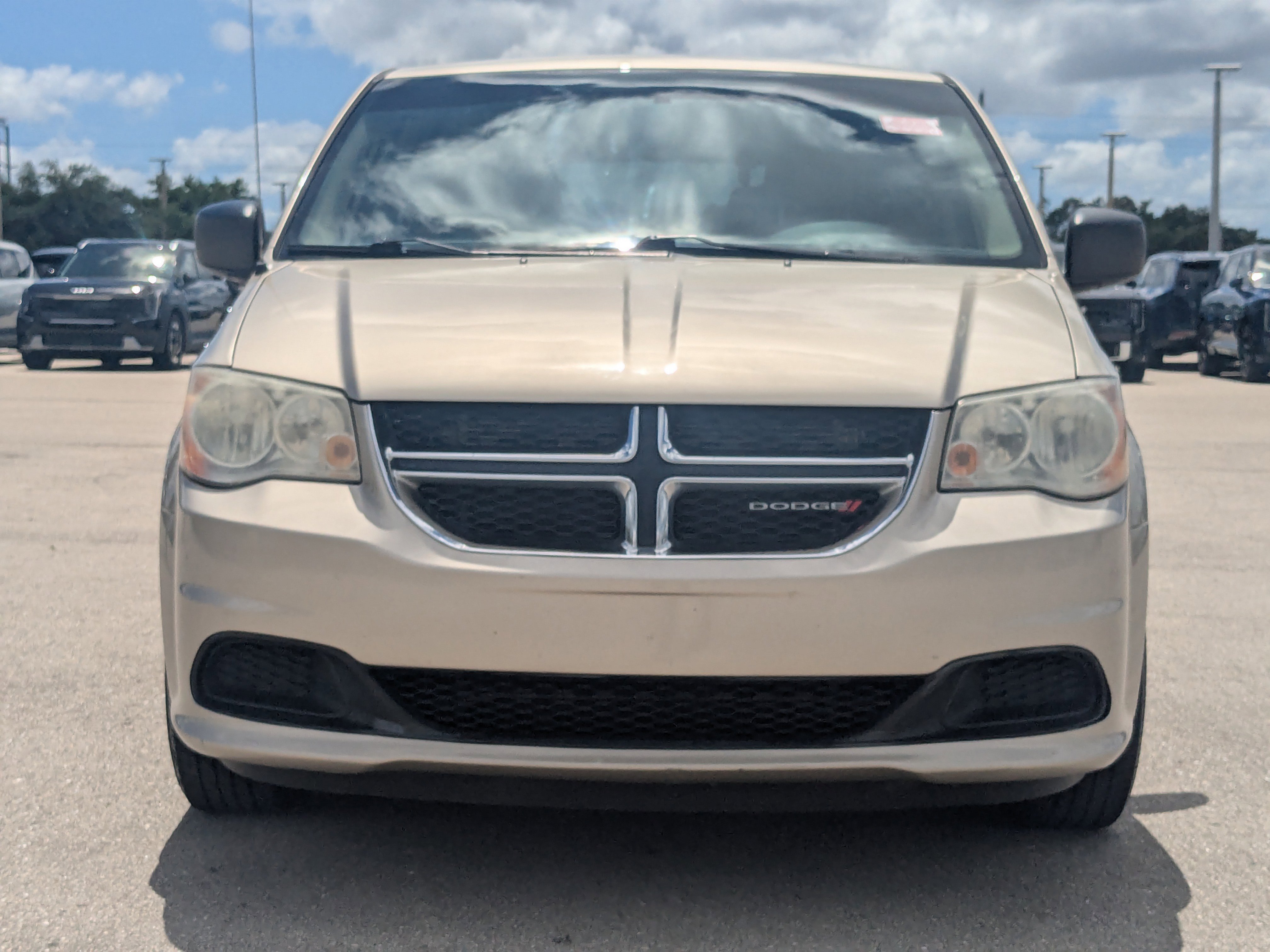 Used 2014 Dodge Grand Caravan American Value Package FWD image 4