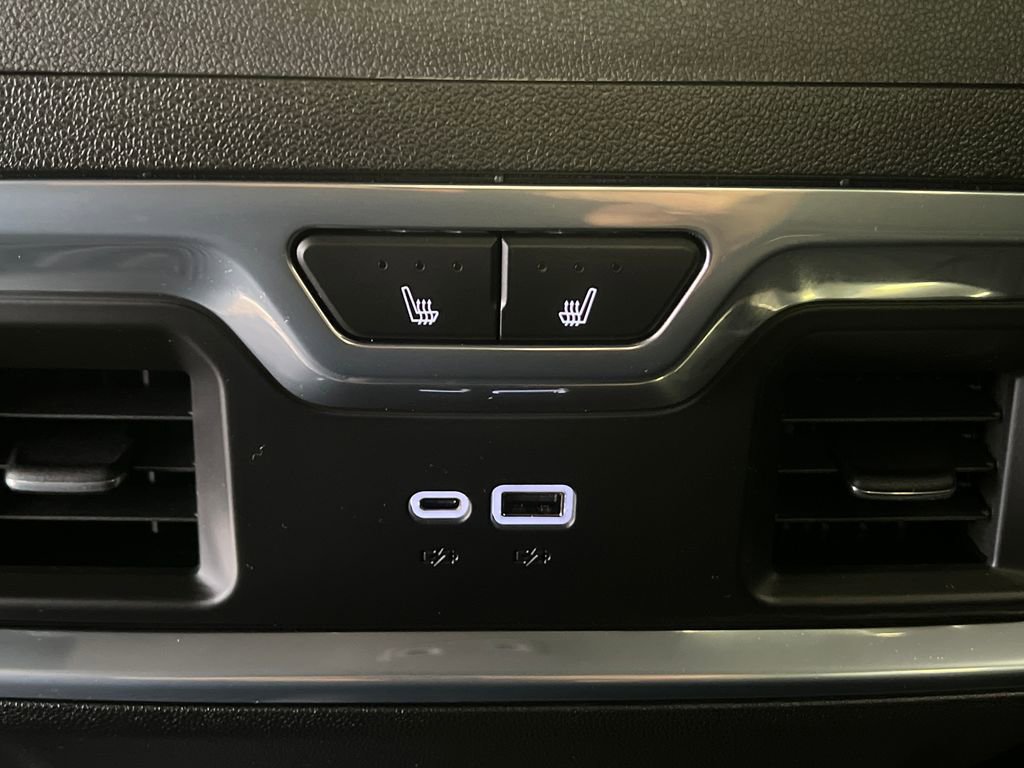 Used 2026 Chevrolet Silverado 1500 LTZ w/ LTZ Premium Package image 45