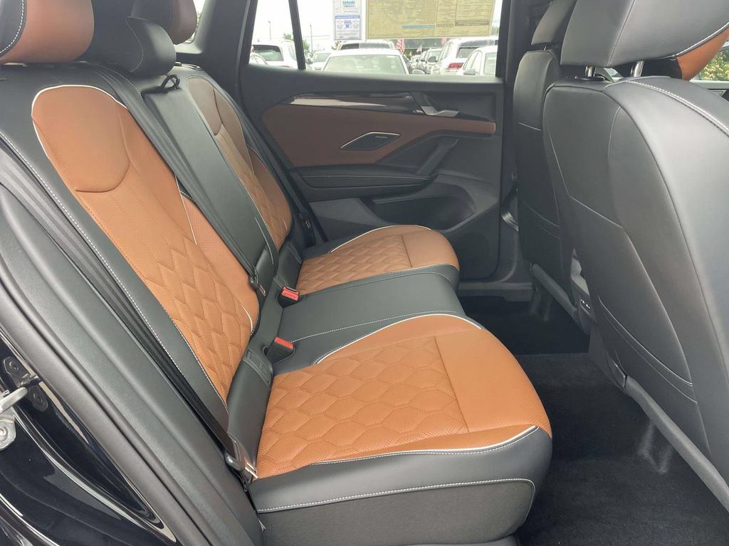 New 2026 Volkswagen Tiguan SEL R-Line AWD/4WD image 7