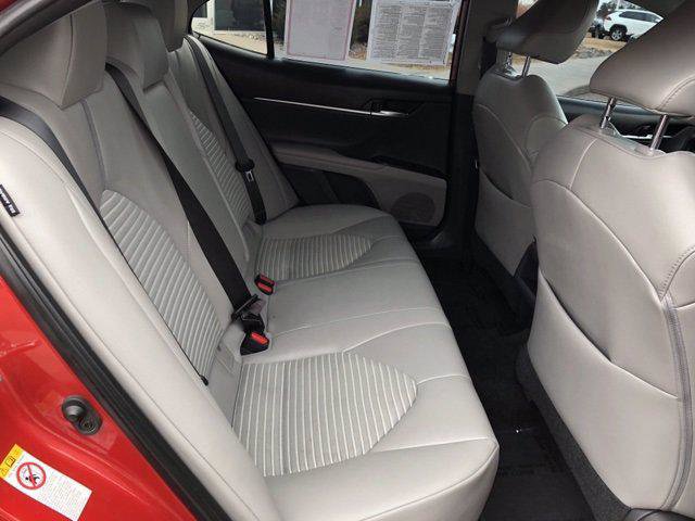 Certified 2019 Toyota Camry SE image 12