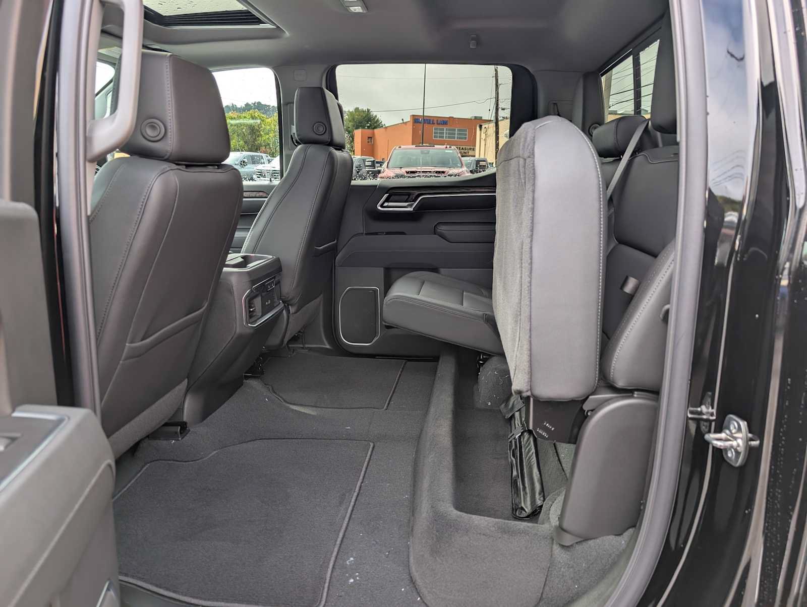 New 2026 GMC Sierra 1500 SLT w/ SLT Premium Package AWD/4WD image 22