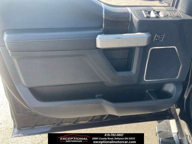 Used 2022 Ford F250 Lariat w/ Black Appearance Package image 11
