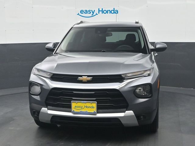 Used 2021 Chevrolet TrailBlazer LT w/ Convenience Package FWD image 3