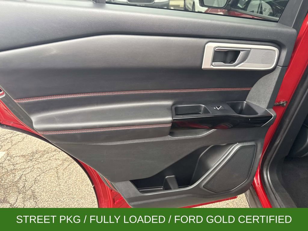 Certified 2024 Ford Explorer ST-Line w/ Class IV Trailer Tow Package AWD/4WD image 18