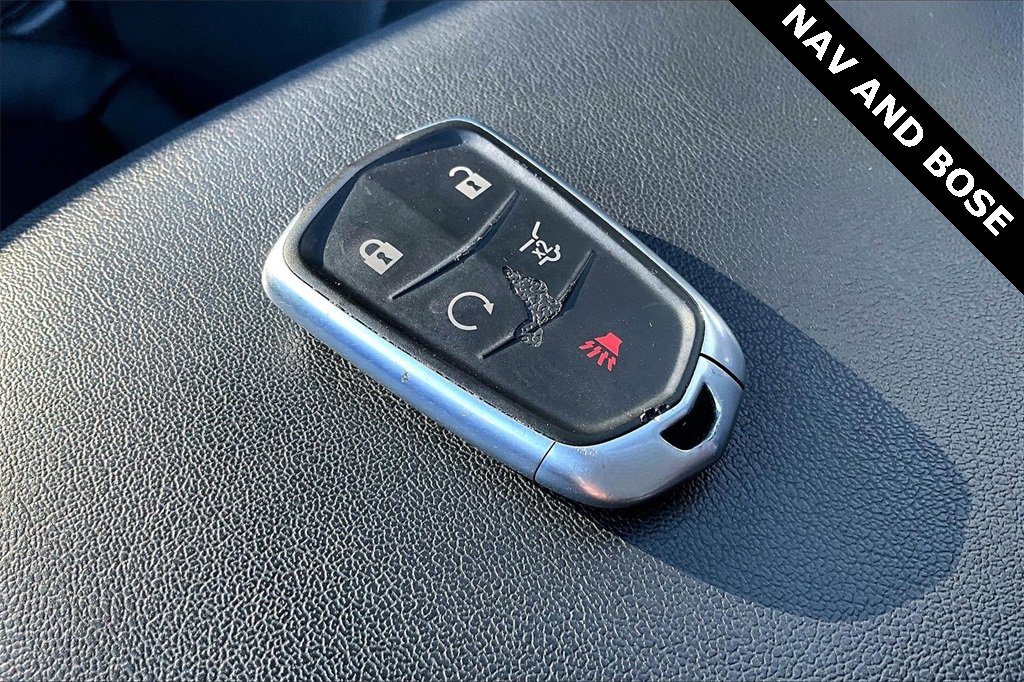 Used 2023 Cadillac XT6 Premium Luxury image 10