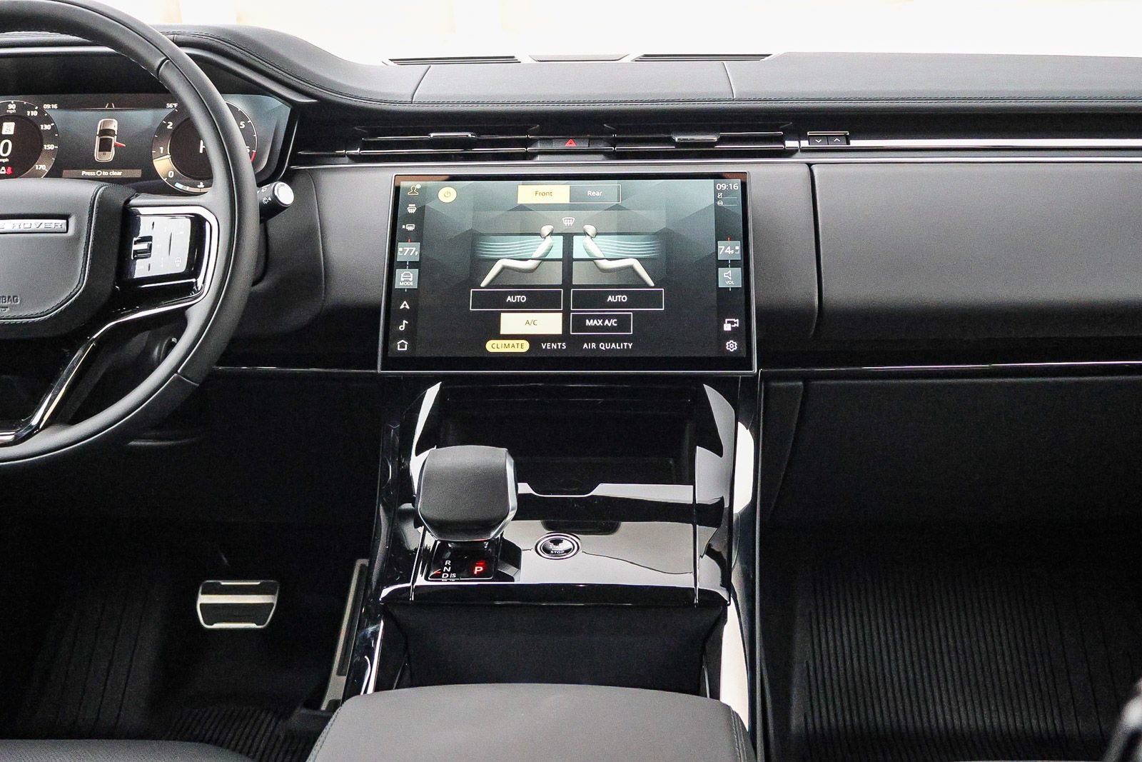 New 2025 Land Rover Range Rover Sport Dynamic SE image 25