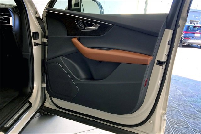 Certified 2023 Audi Q7 2.0T Premium w/ Convenience Package image 24